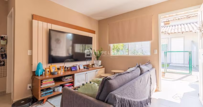 Casa em Condominio em Forquilhinhas  -  São José