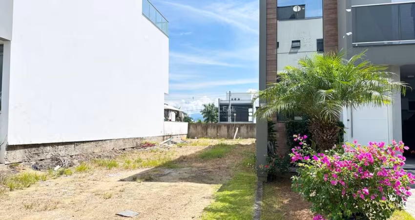 Lote / Terreno em Bairro Deltaville  -  Biguaçu