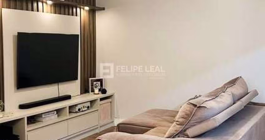 Apartamento em Capoeiras  -  Florianópolis