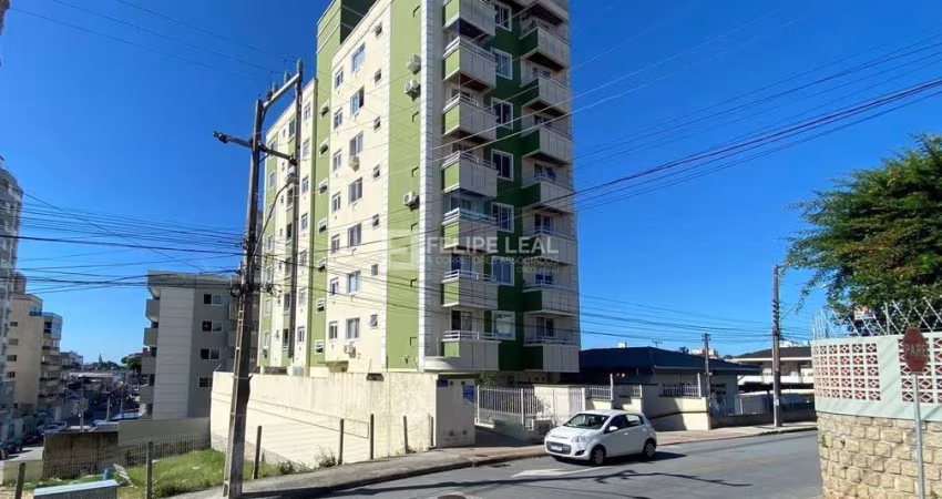 Apartamento em Barreiros  -  São José