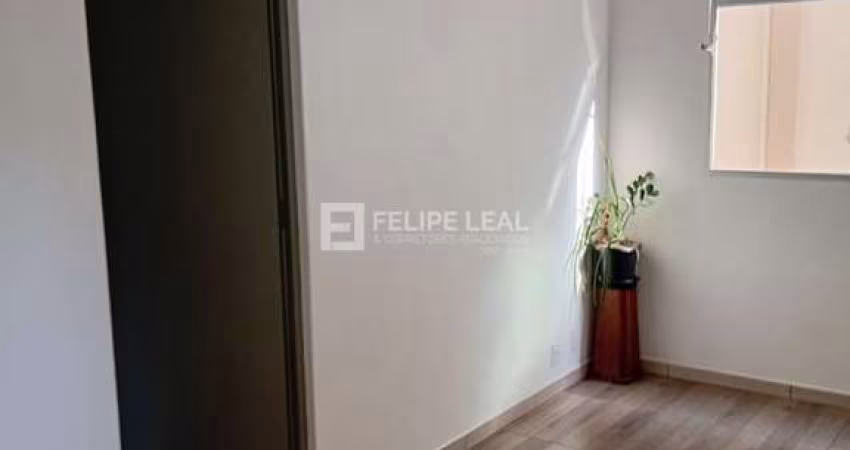 Apartamento de 02 dormitórios na Praia Comprida