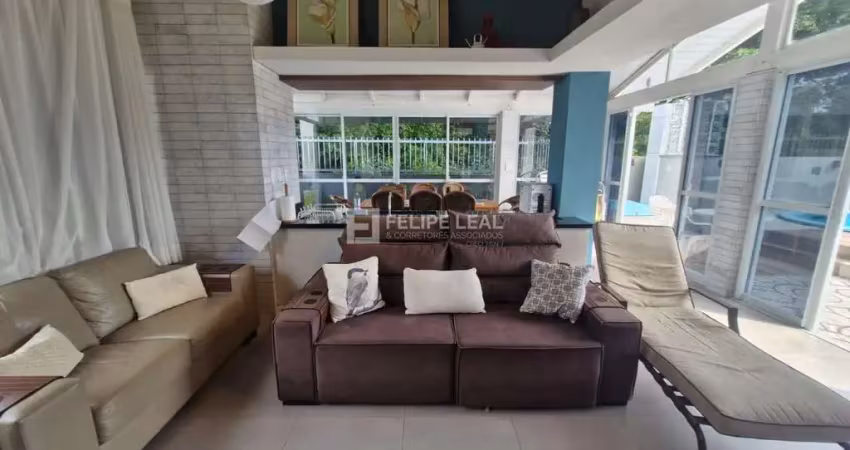 Casa em Daniela - Florianópolis, SC