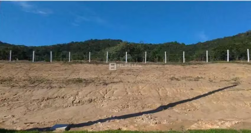 Terreno à venda na Rua Rosa Augusta Fraga, 107, Forquilhas, São José