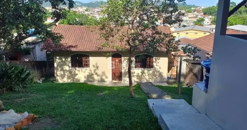 Casa com 3 quartos à venda na Rua Joaquim José Meurer, 196, Forquilhas, São José