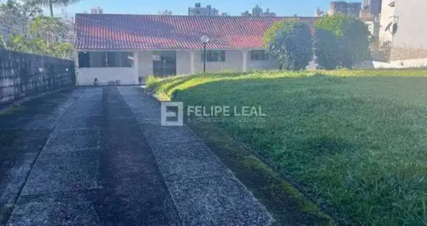 Casa com 3 quartos à venda na Rua das Laranjeiras, 344, Bosque das Mansões, São José