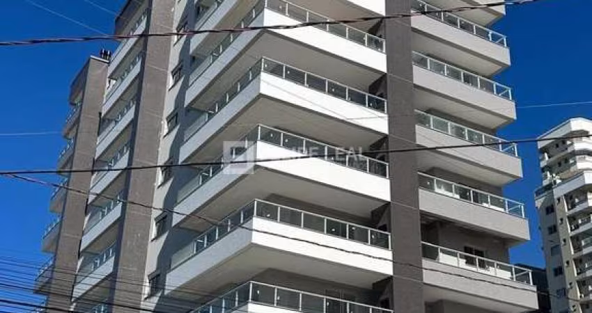 Apartamento em Barreiros - São José, SC