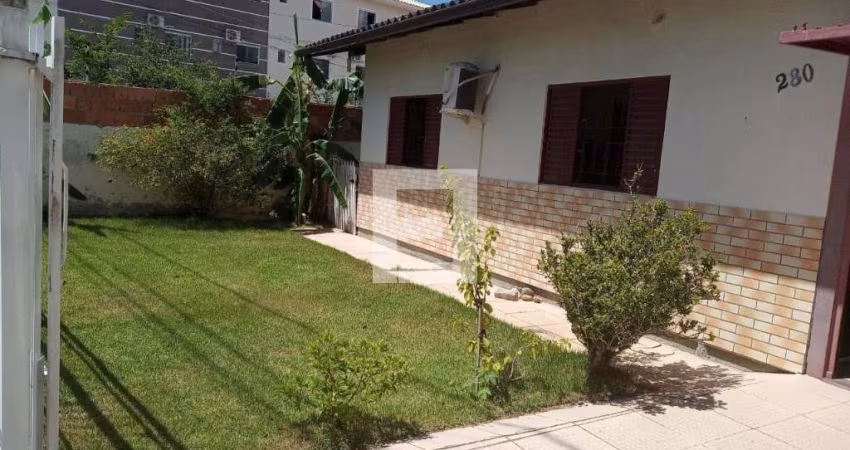 Casa em Ingleses do Rio Vermelho - Florianópolis, SC