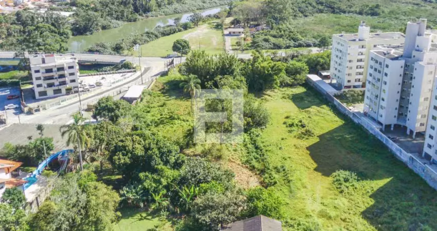 Chácara / sítio à venda na Rua Frederico Afonso, 5862, Ponta de Baixo, São José