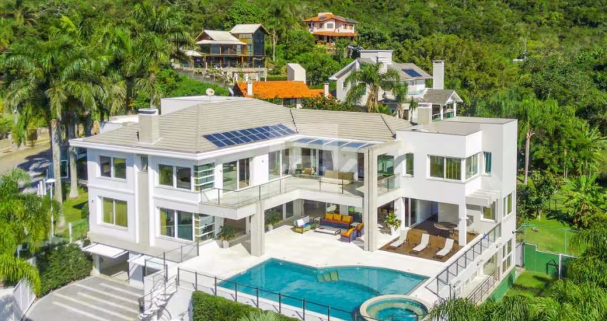 Casa em Praia Brava - Florianópolis, SC