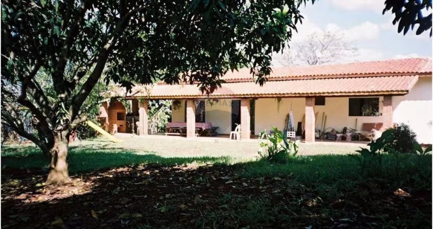 RE/MAX VENDE Chácara de 20 mil m2 com linda casa em Araçoiaba da Serra SP