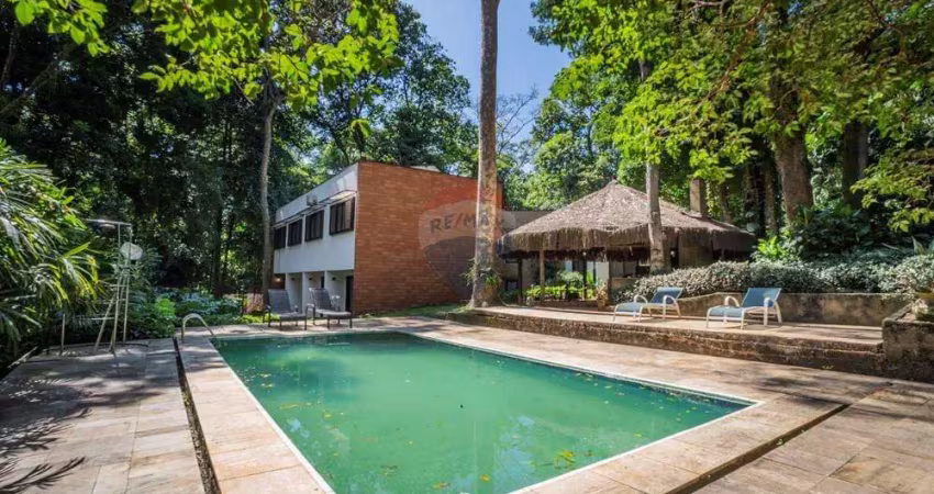 Re/max vende casa pq são quirino, campinas - sp, com 5 suítes, salas amplas, piscina, quiosque, em meio a natureza