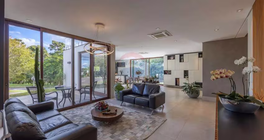 Casa Moderna com 3 suítes à Venda no Parque dos Alecrins - Região do Alphaville Campinas