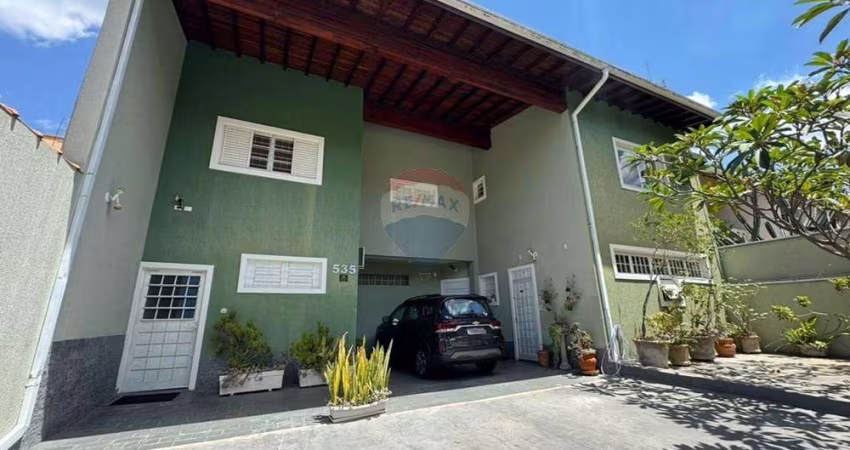 RE/MAX VENDE CASA - Residencial/Comercial - Parque das Universidades - 3 quartos suítes, 4 vagas, área gourmet, piscina, escritórios, lazer e conforto