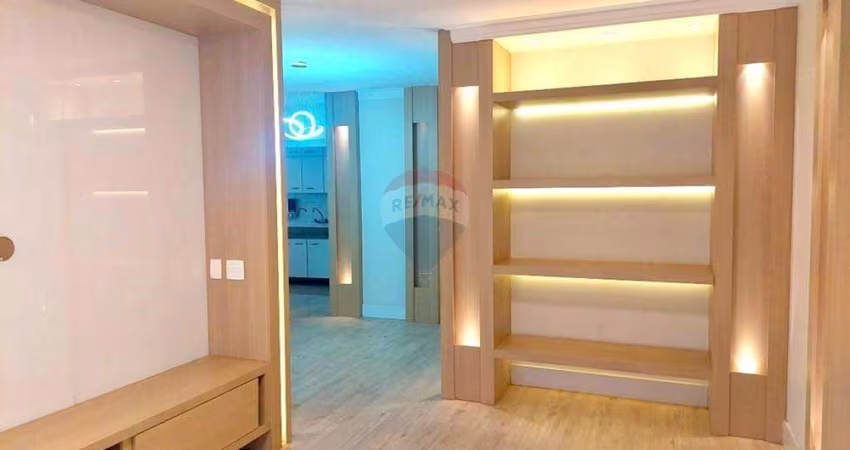 RE/MAX Aluga Apartamento com 115 m², 3 quartos (1 suíte) com planejados e ar-condicionado, 03 banheiros, 02 vagas cobertas e individuais no Cambuí.