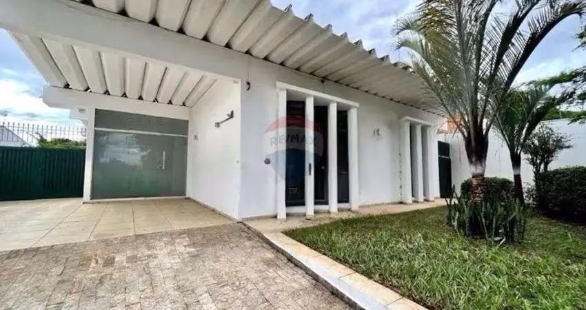 Casa Térrea Comercial para locação, total de 08 salas, adaptáveis, 04 vagas, no Bairro Nova Campinas