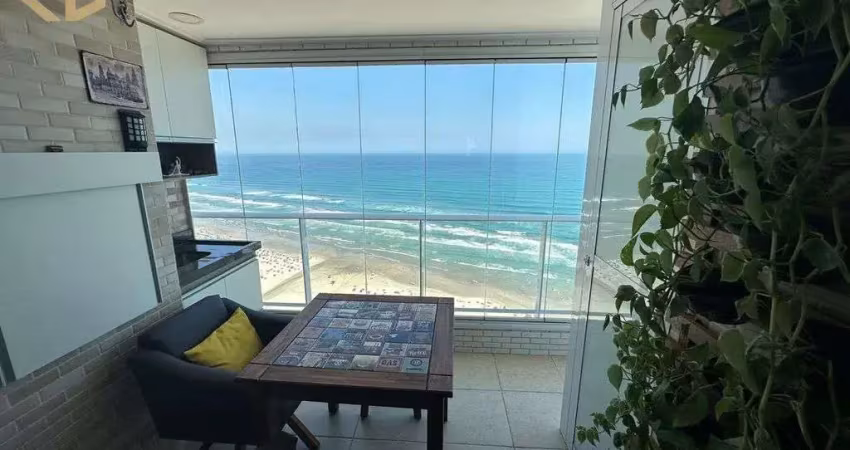 Apto pé areia com 2 dorm sendo 1 suíte, 1 vaga, var gourmet, lazer completo