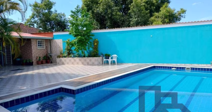 Casa para Venda em Itanhaém, Gaivotas, 3 dormitórios, 2 suítes, 2 banheiros, 5 vagas