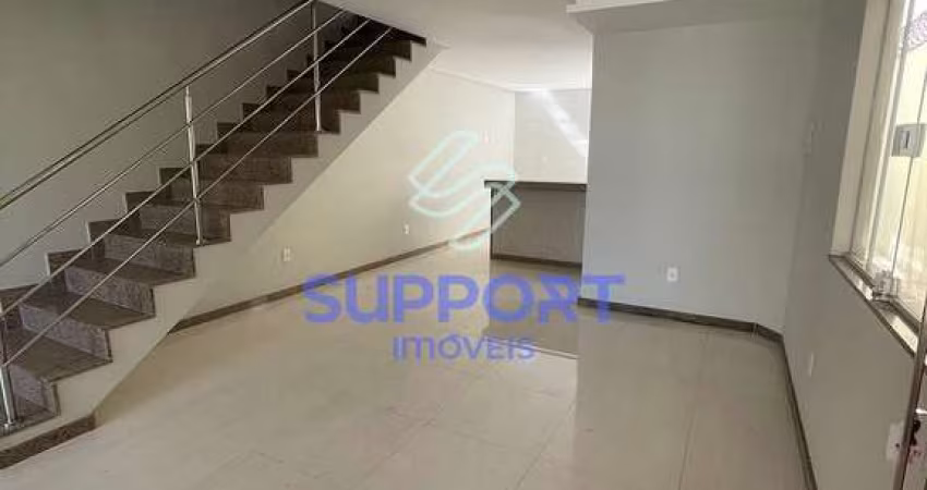 Casa de 3 Quartos com Espaço Gourmet, Piscina e Churrasqueira - Viva o Conforto e a Qualidade de Vi