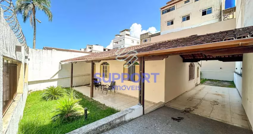 Casa 3 quartos em Muquiçaba com quintal amplo, churrasqueira, 5 vagas e localização estratégica, es