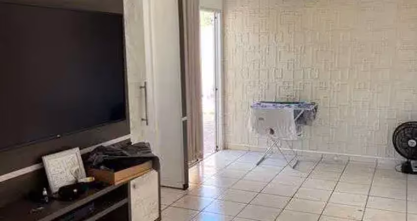Condomínio esmeralda 78m² 02 quartos 01 banheiro 01 vaga -terreo