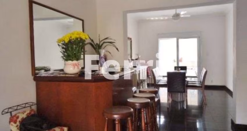 Aclimação Casa Sobrado de Vila Fechada 4 Quartos 8 Vagas 5 Banheiros
