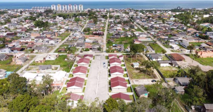 Casa com 2 quartos à venda na Carapia,, 153, Centro, Matinhos