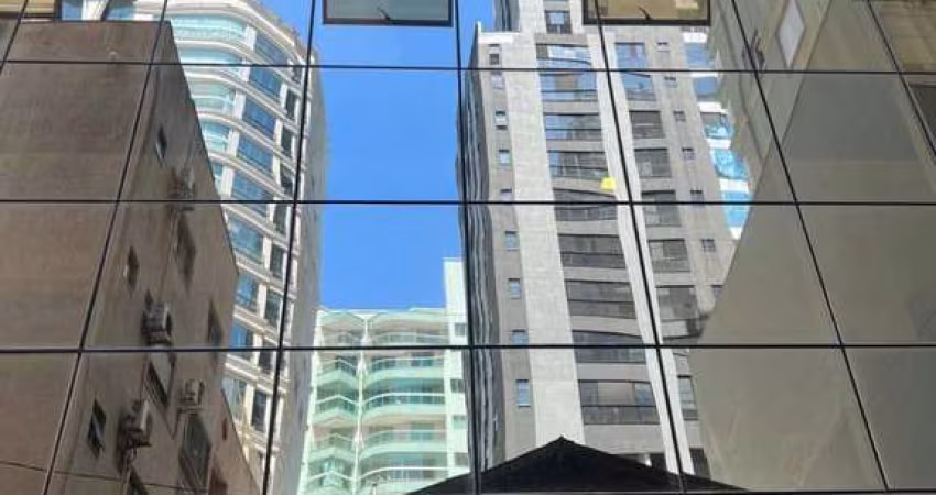 Apartamento com 4 quartos à venda na Rua 313, 72, Centro, Itapema