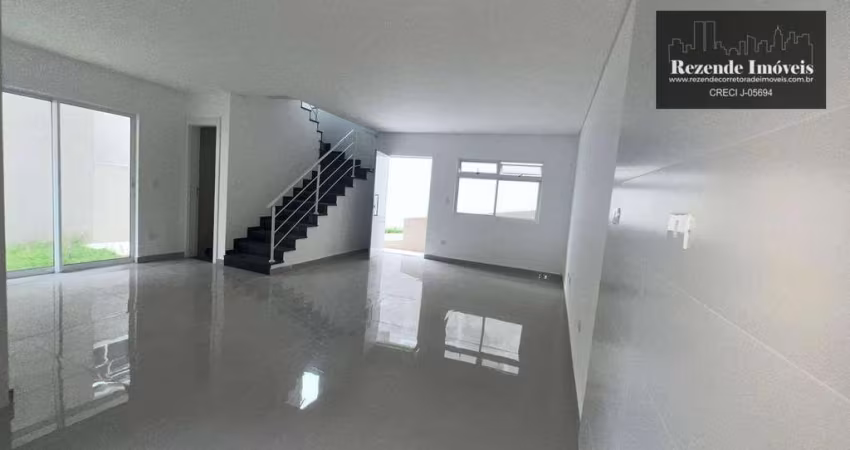 Sobrado em condomínio com 3 quartos /Terraço à  venda,- Xaxim - Curitiba/PR