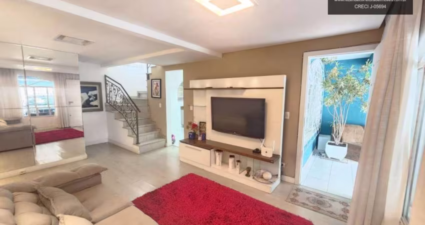 Sobrado com 3 dormitórios à venda, 88 m² por R$ 639.000,00 - Santa Quitéria - Curitiba/PR
