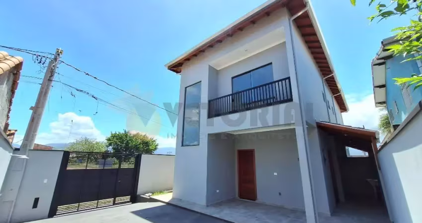 Casa a venda com 2 quartos sendo 2 suítes em caraguatatuba sp