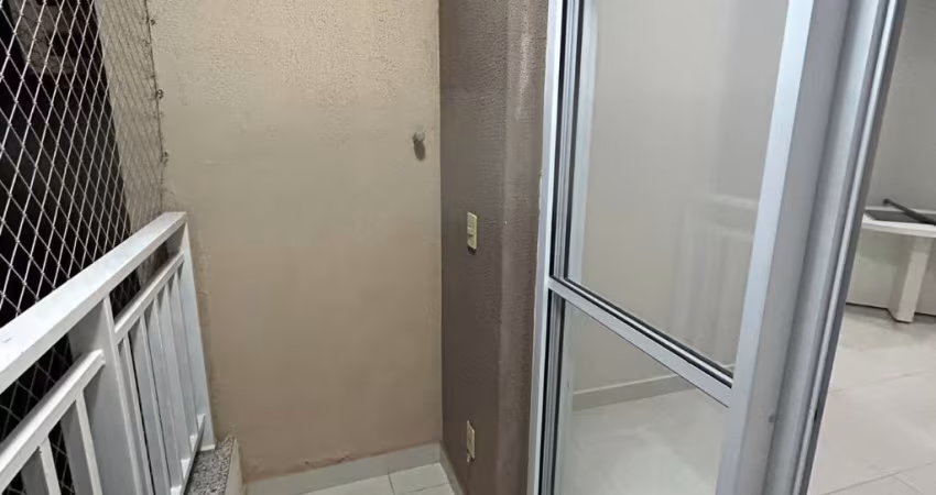 Cond Valle das Palmeiras, 66m² com elevador, 03 quartos sendo 01 suíte - Valor R$ 1.900,00