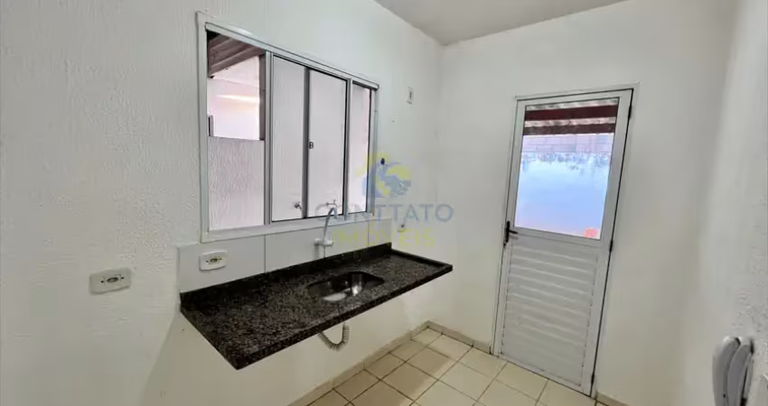 Casa Condomínio Rio Claro, 03 quartos, 02 garagem Valor 2.500,00