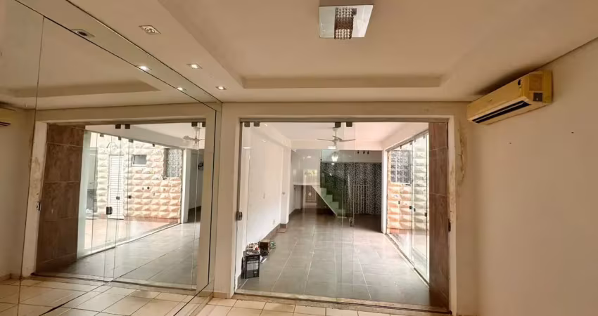 Casa ampla, condomínio rio coxipó, com piscina, 03 quartos sendo 01 suíte - valor 4.200,00
