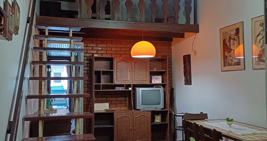 Condomínio 01 quarto + mezanino - Portinho - Cabo Frio RJ