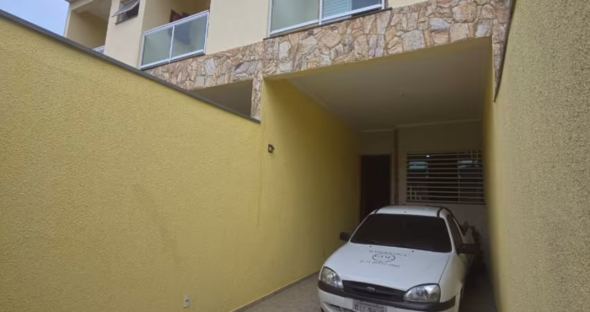 CASA FRONTAL COM 3 DORMS 2 VAGAS 1 SUÍTE