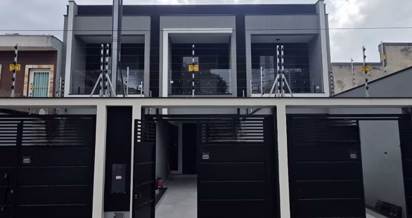 CASA FRONTAL COM 3 DORMS 2 VAGAS 1 SUÍTE