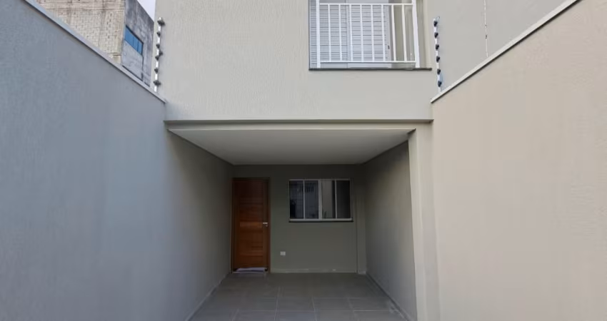 CASA FRONTAL COM 3 DORMS , SENDO 1 SUÍTE 2 VAGAS DE GARAGEM