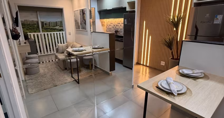APARTAMENTO Á 400 METROS DO METRÔ ARTHUR ALVIM