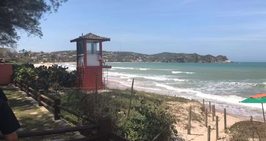Vendo Maravilhosa casa pé na areia com 4 suítes montada na Praia de Geribá, Búzios porteira fechada