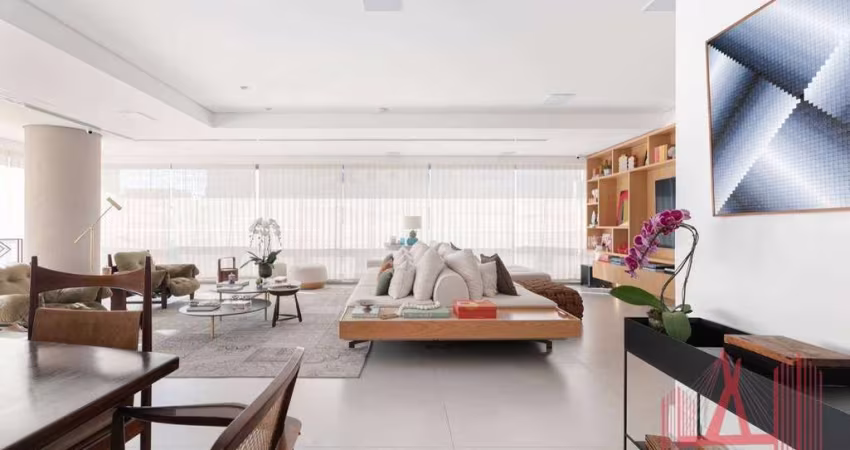 Apartamento à Venda com 3 dormitórios, 4 vagas de garagem, com 258 m² - Vila Nova Conceição