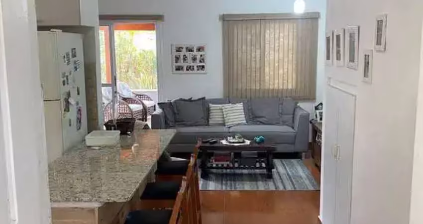 Sobrado em Condomínio à Venda com 3 dormitórios, 2 vagas de garagem, com 115 m² - Jardim São Pedro (Mogi das Cruzes)