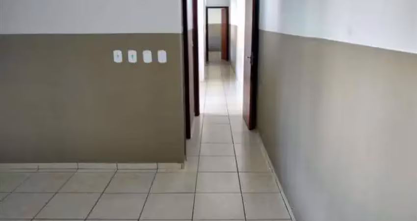 Casas para venda em Registro no bairro Jardim Lebrom