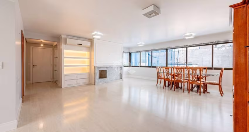 Apartamento com 157 m², 3 quartos, 1 suíte, 4 vagas