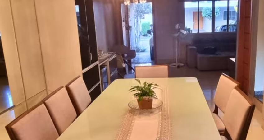 Casa sobrado a venda - Despraiado