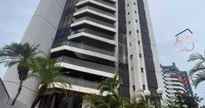 Apartamento semi-mobiliado com 4 quartos e 335m² no Ed. Saint Paul