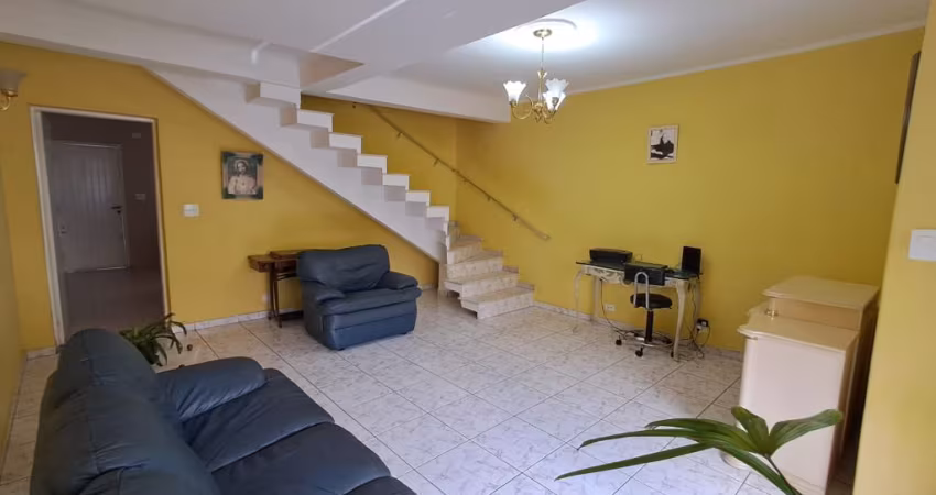CASA  À VENDA | 137 m² | 3 DORMITÓRIOS (1 SUÍTE) | 2 VAGAS NA ÁGUA FRIA!