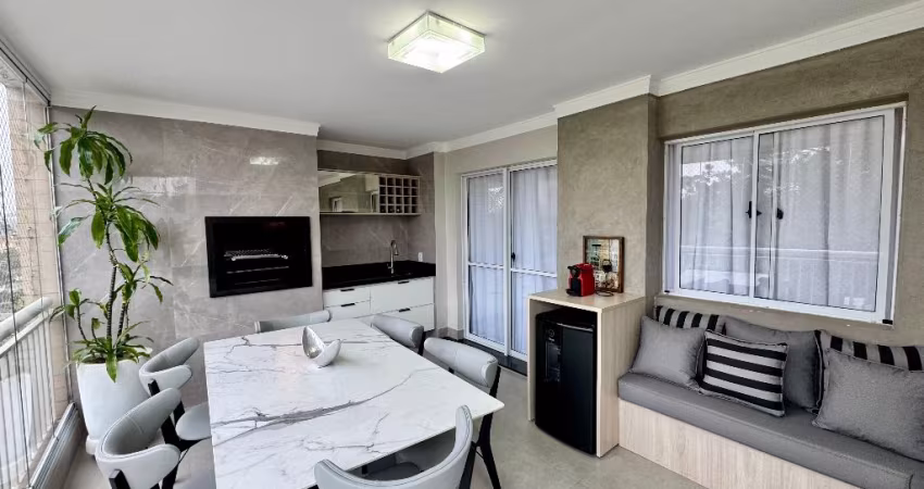 Amplo apto à venda | 113 m² | 3 dormitórios (1 suíte) | 2 vagas na Mooca!