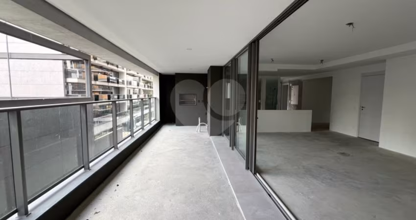 Apartamento novo à venda no Alto de Pinheiros – 182 m² | 3 suítes | 2 vagas | Depósito | Condomínio Clube completo