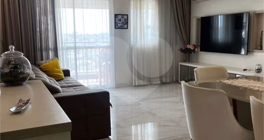 Apartamento à Venda | 76m² | 2 dormitórios (1 Suíte)  2 Vagas na Vila Maria!