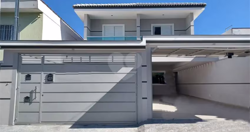 SOBRADO À VENDA | 195 M² | 3 SUÍTES | 4 VAGAS | VILA GALVÃO